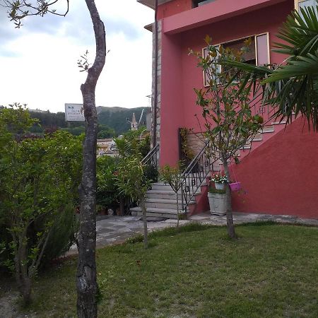 Bed & Breakfast La Rosa Rossa Cagli Ngoại thất bức ảnh